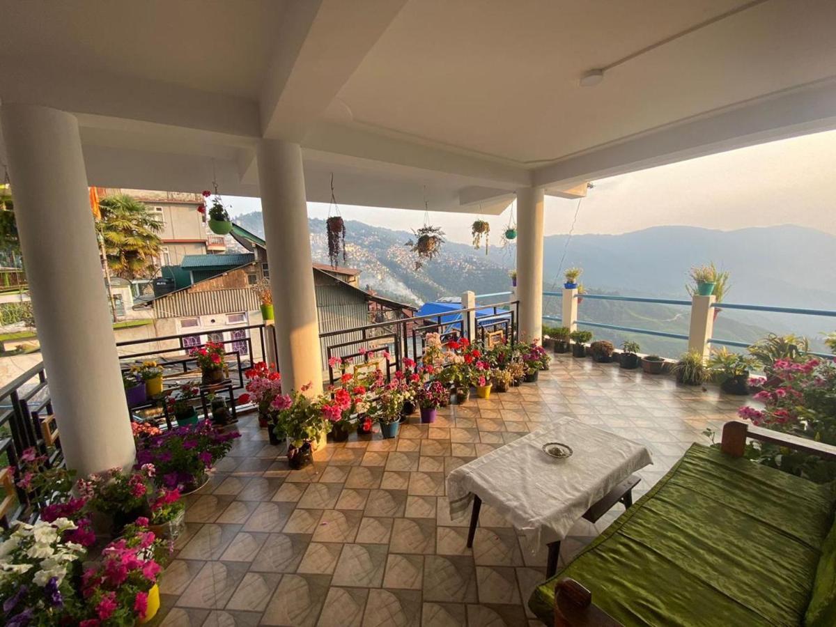 Valley View Homestay Дарджилинг Экстерьер фото