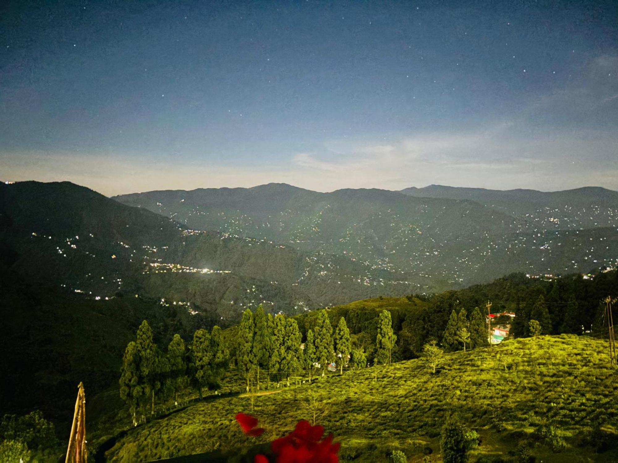 Valley View Homestay Дарджилинг Экстерьер фото